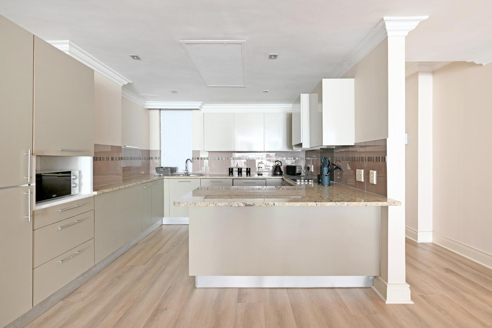2br Close To V&a Waterfront - Apt218 *